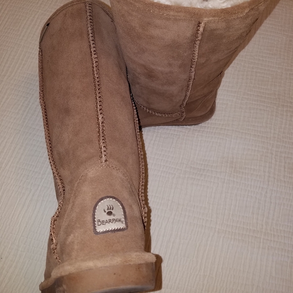 Boots - Picture 2 of 4